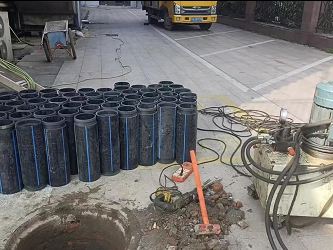 神池PE置换管厂家 DN315置换管 非开挖管短管置换